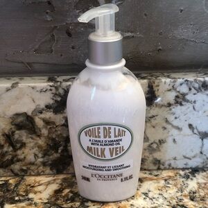 Almond Milk Veil by L'OCCITANE Body Lotion Moisturizing 240ml No Box